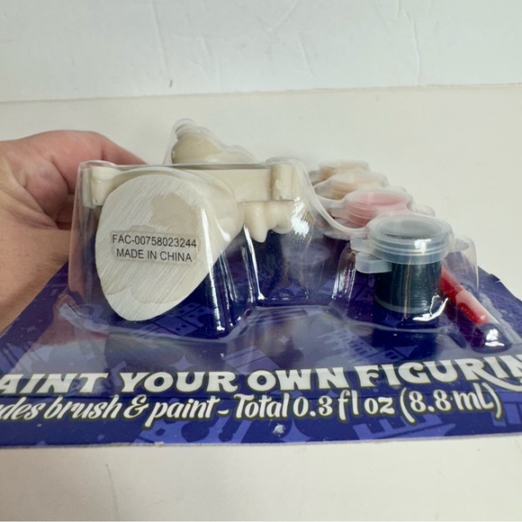 NWT. Disney Minnie Mouse 2024 Epcot Festival Of The Arts Paint Your Own Figure - Picture 6 of 8